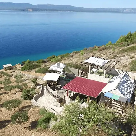 Robinson Veritas Semesterbostad Bol